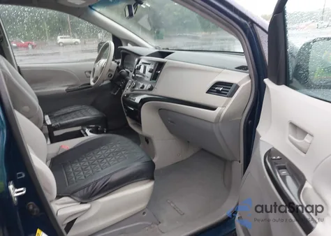 2011 Toyota Sienna Le V6 из США, поврежденный, VIN 5TDKK3DC9BS069522